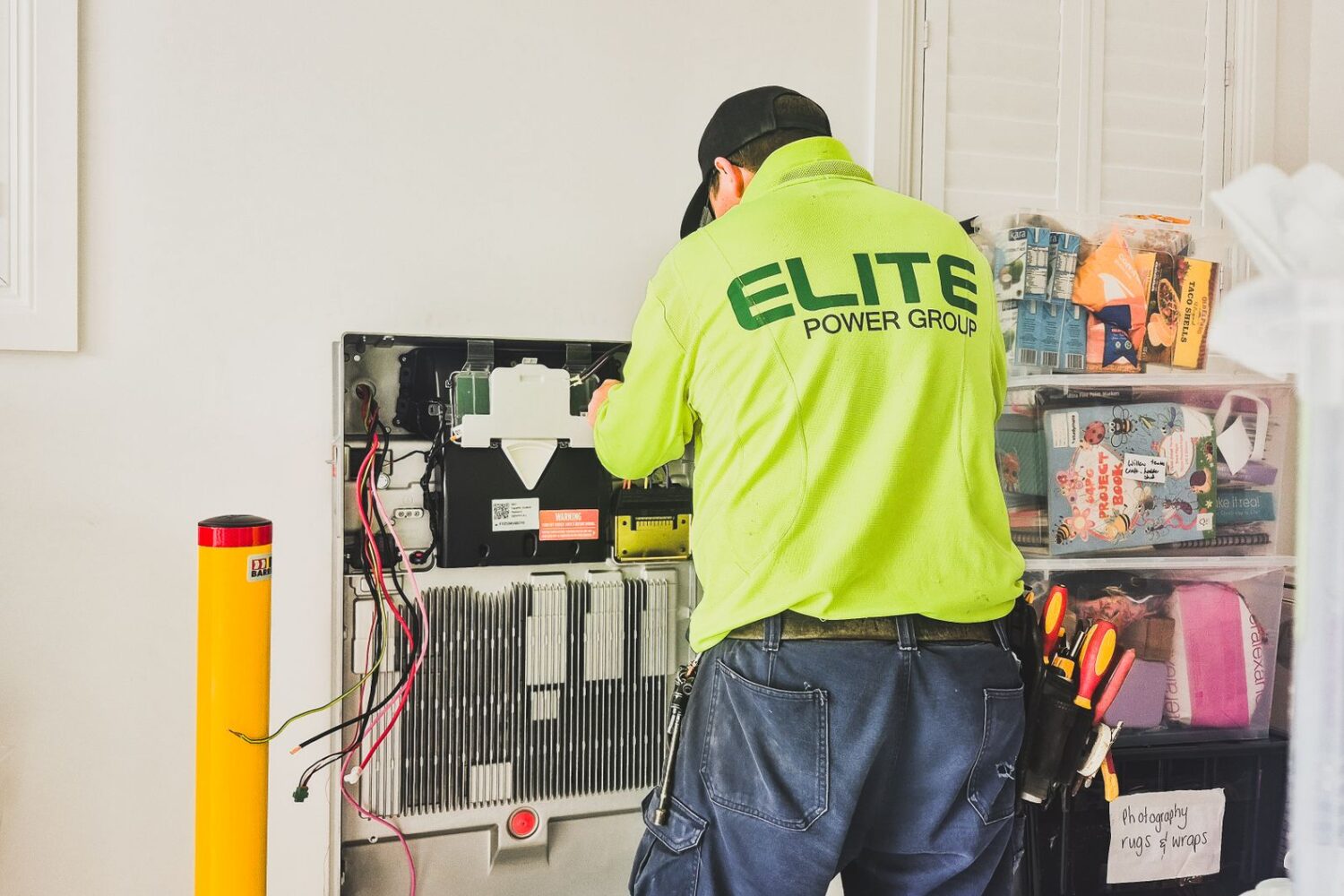 Quelle batterie pour un panneau solaire de 9000 W : calcul et choix