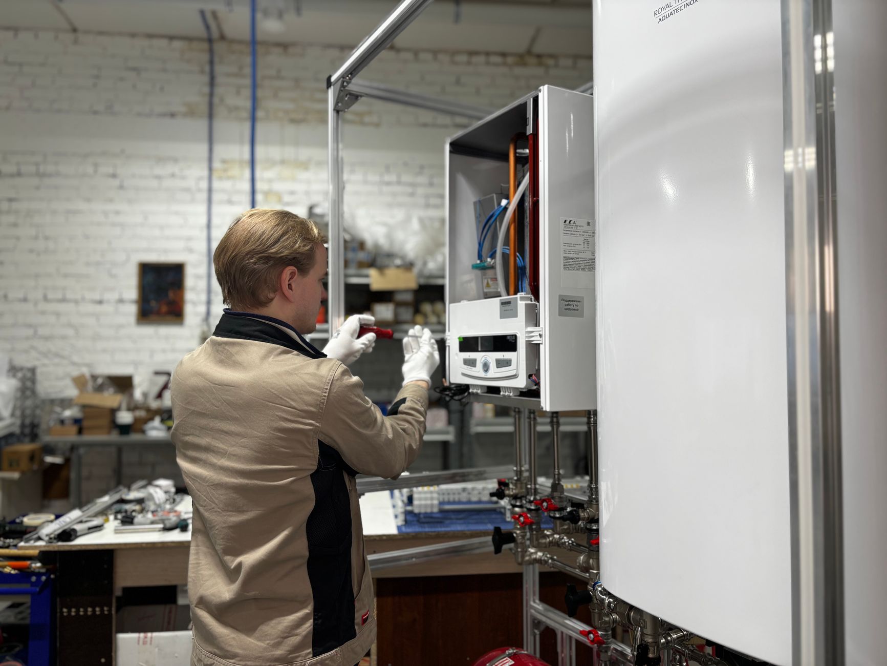 Qui pose une VMC, plombier ou électricien : le cas général et les vraies exceptions — installation système de ventilation plombier électricien
